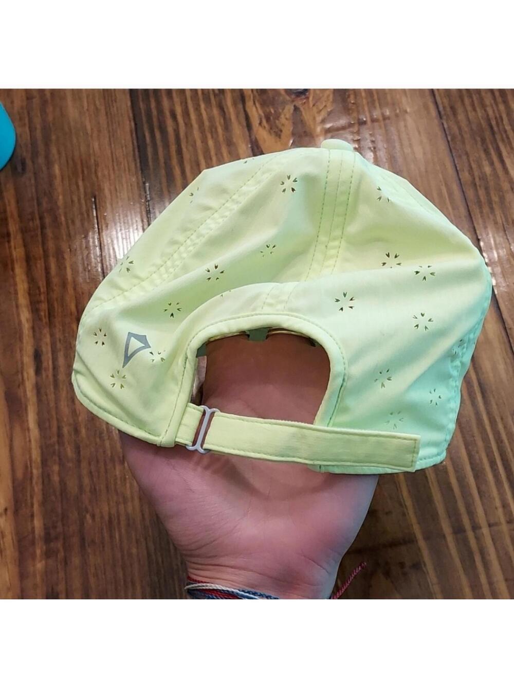 Lululemon ivivva neon green baseball hat - Picture 5 of 9